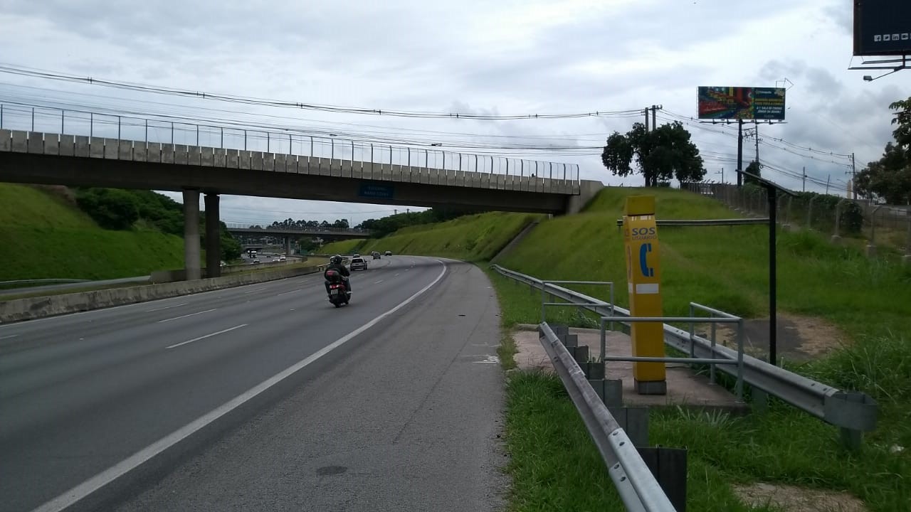 Painel front-light no Rodoanel a 500 metros da saída para a Rodovia Castelo Branco KM 14 sentido Alphaville, próximo a Osasco