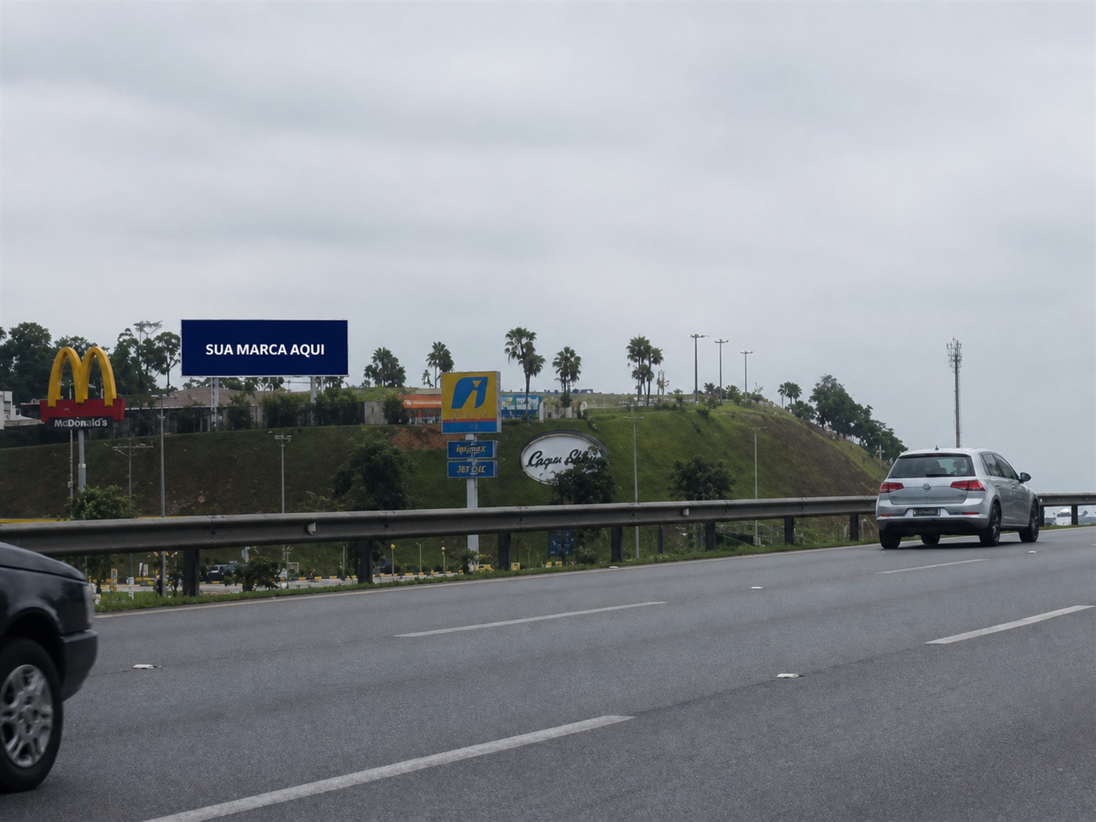 Estrutura de mídia OOH na Bandeirantes — KM 64 — sentido Interior — ficha 31, mídia OOH na Rodovia dos Bandeirantes SP-348, próximo a Jundiaí