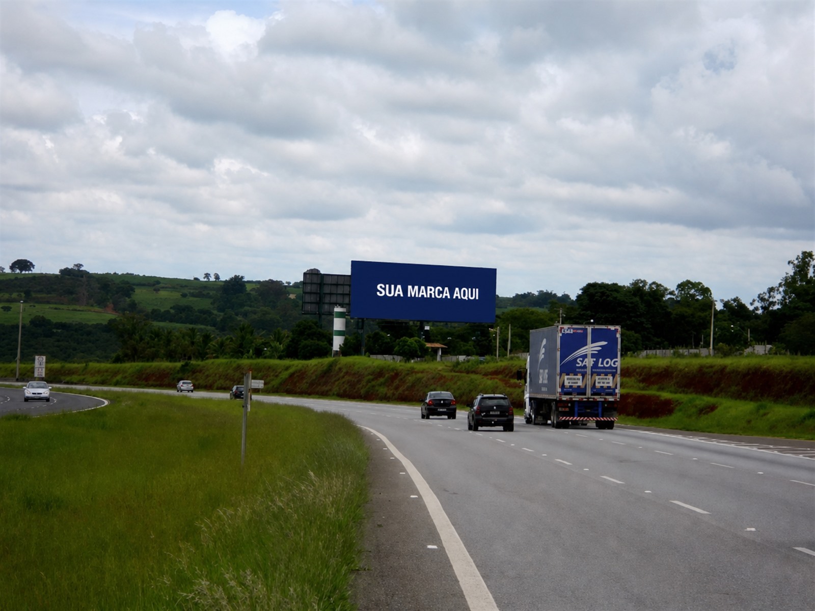 Estrutura de mídia OOH na Bandeirantes — KM 110+500 — sentido São Paulo / Interior — ficha 83, mídia OOH na Rodovia dos Bandeirantes SP-348